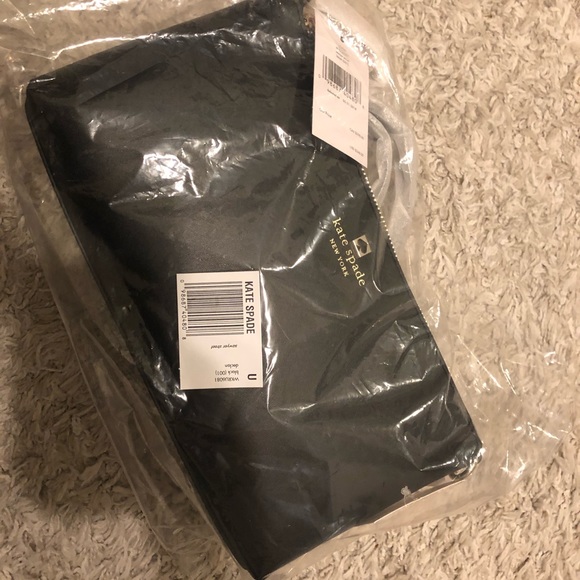 Authentic Kate Spade Crossbody - Picture 7 of 8